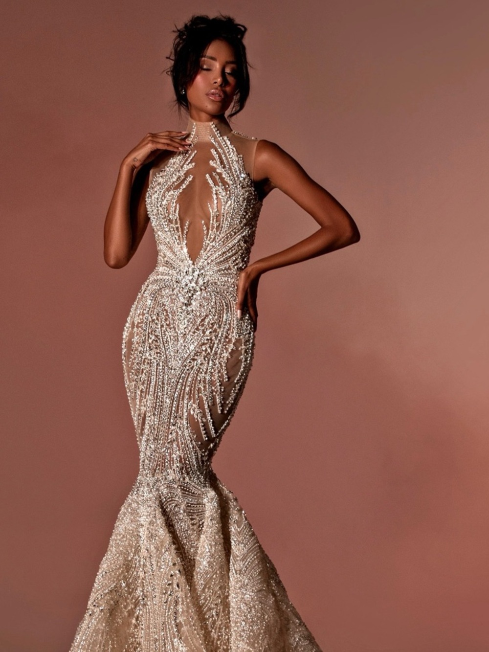 DREAM Albina Dyla Wedding and WINNING Pageant gown in Ivory!! 1 of a kind!!! - Picture 4 of 9